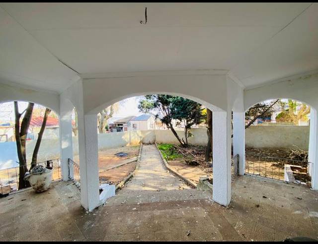 5 BEDROOM HOUSE FOR SALE IN JEPPESTOWN